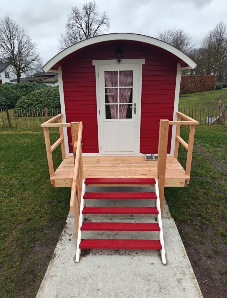 Rode Pipowagen Voorkant